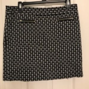 Womens Purple Pattern Skirt - size 6